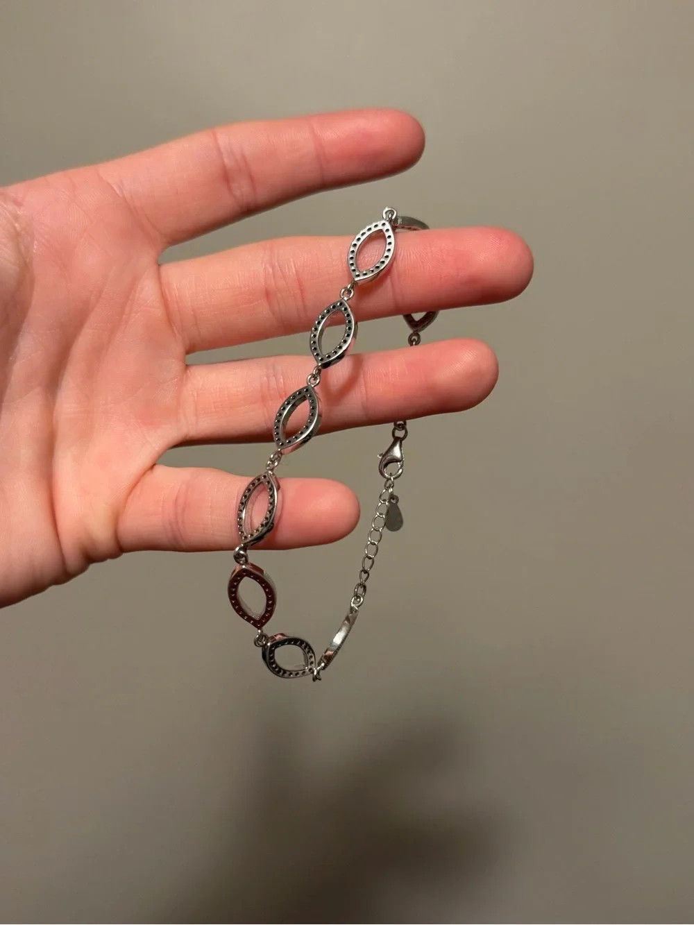 N/A elegant silver